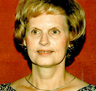 Alena Mae "Sue" Comer