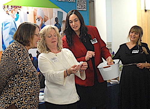 ED_LRCC_20thAnniv_prizes_01_15_26