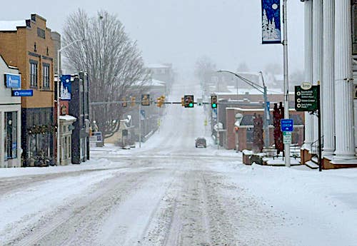 SNOW_DowntownLuray_Jan26