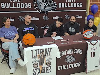 Owens_signing